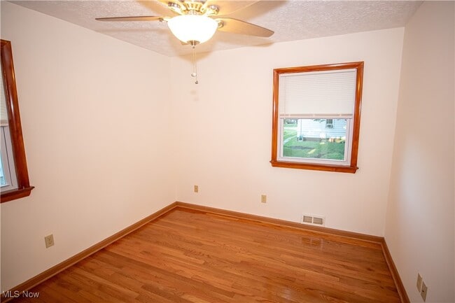 Building Photo - 14014 Emery Ave