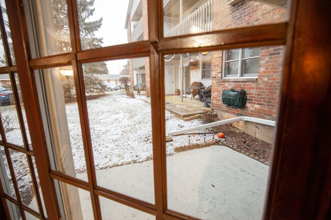 Building Photo - 4314 W Shamrock Ln