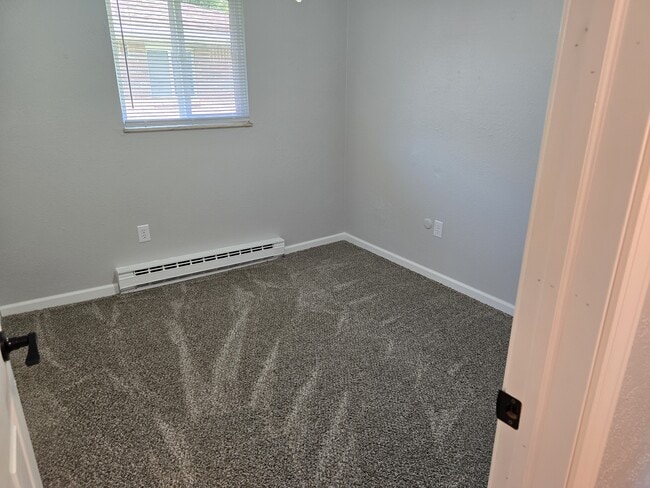 Building Photo - 5844 Acres Rd