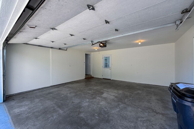 Building Photo - 5005-5007 Carrie Ridge Dr.