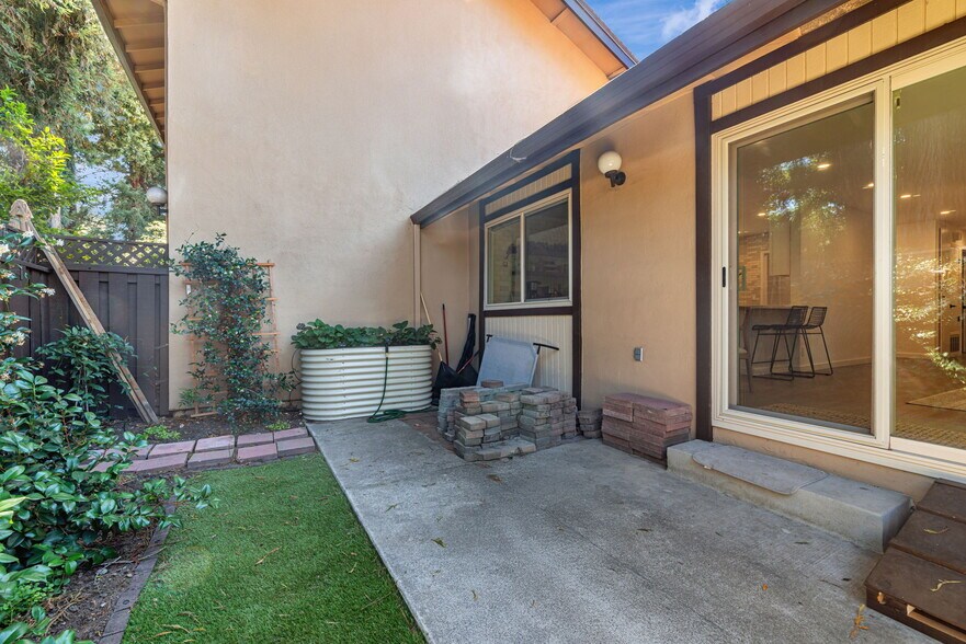 Building Photo - 1778 Candelero Ct