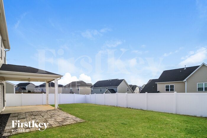 Building Photo - 744 Breeders Cup Dr