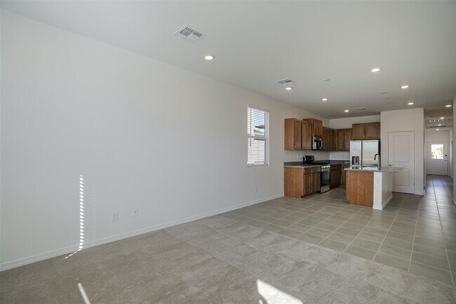 Building Photo - Brand New 3 Bedroom 2 Bath Home in South Ranch
