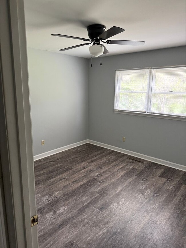 Building Photo - 291 Tussey Rd