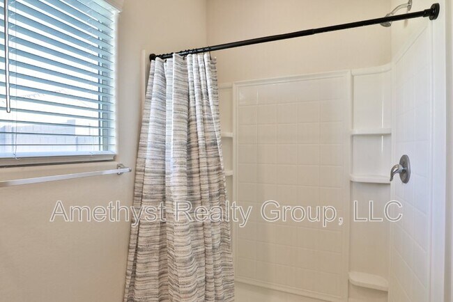 Building Photo - 24642 W Flores Dr