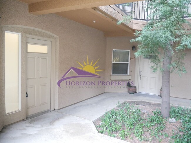 Building Photo - Modern 1 Bed 1 Bath 763 sq ft North Natomas Condo