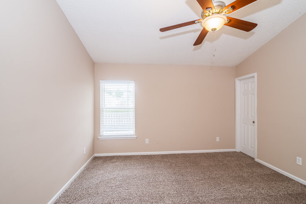 Building Photo - 1691 Northglen Cir