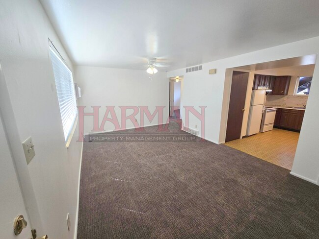Building Photo - 1127 E 960 S
