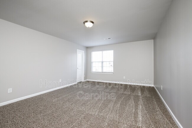 Building Photo - 101 Homeplace Dr