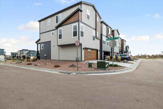 Building Photo - 2407 Zorro Heights