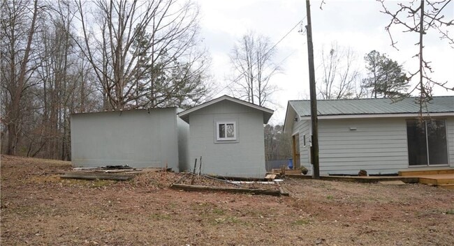 Building Photo - 3227 Hilltop Cir