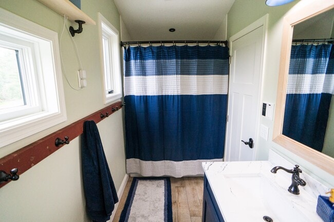 Building Photo - 1547 Norrona Ct SW