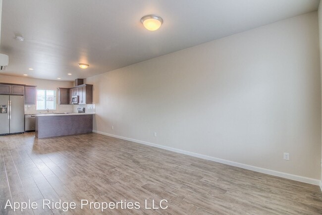 Building Photo - 2400 Woolsey Ln