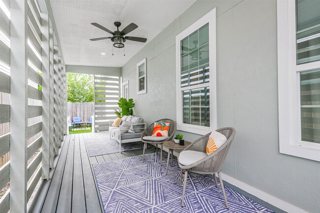 Building Photo - 213 N Hutcheson St