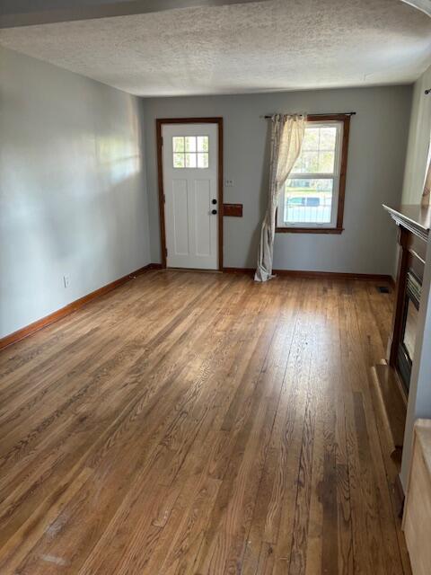 Building Photo - 320 Rosslyn Ave