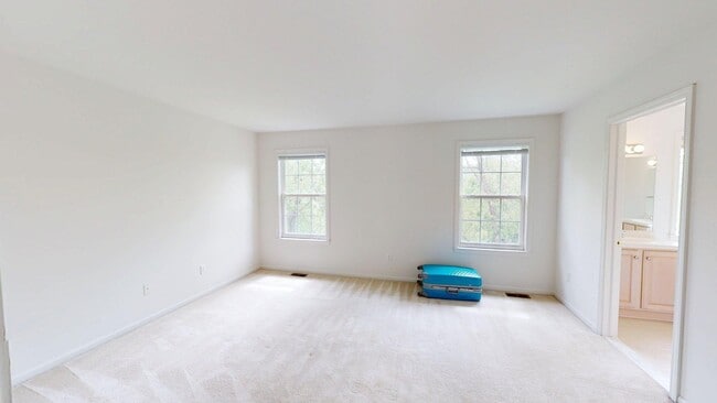 Building Photo - 2974 Barclay Way