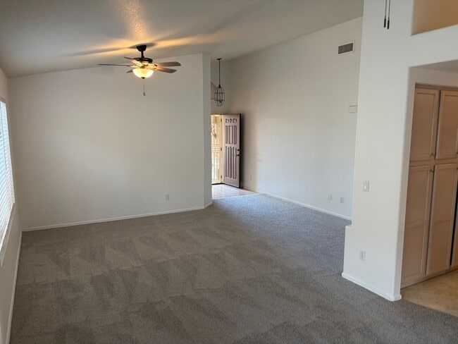 Building Photo - Updated 2BR in 55+ Community w/ Screened Patio + Private Yard – Move-In Ready!