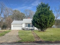 Building Photo - 19 Cedar Knoll