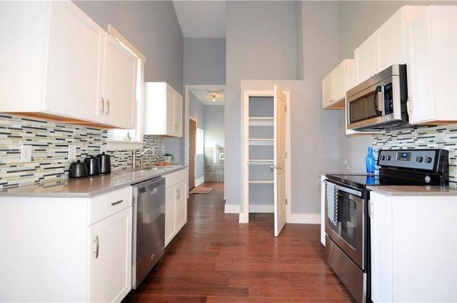 Primary Photo - 705 NW 24th St.