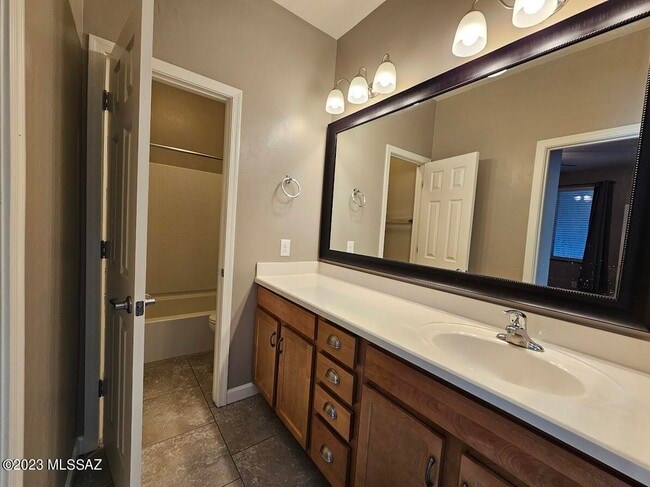 Building Photo - 9831 N Melandra Way
