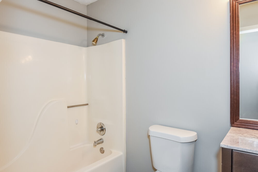 Building Photo - 1813 Cres Hill Dr NW