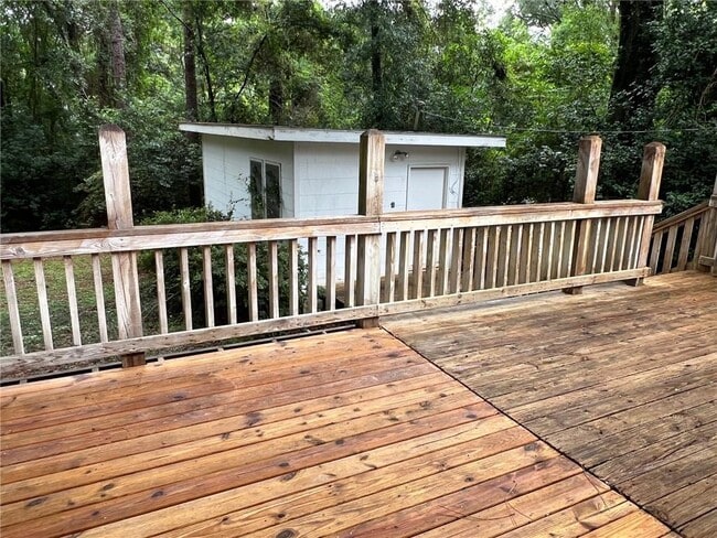 Building Photo - 5454 Lusann Dr