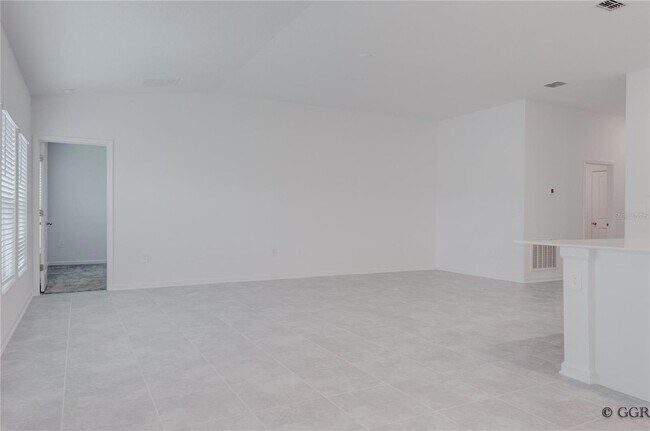 Building Photo - 1520 Brentwood Dr