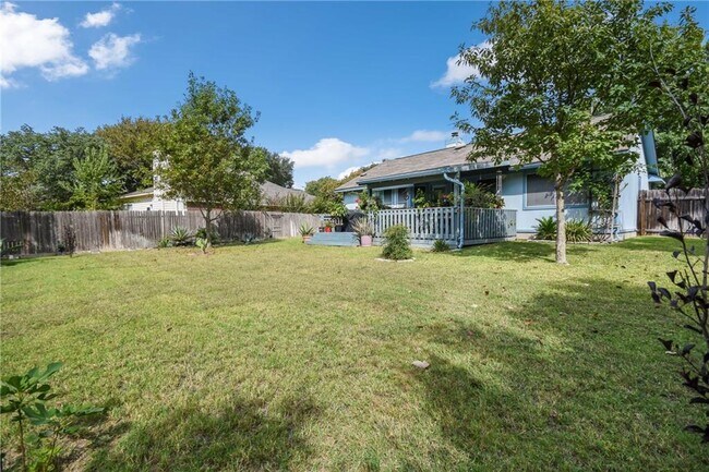 Building Photo - 1252 Lacey Oak Loop
