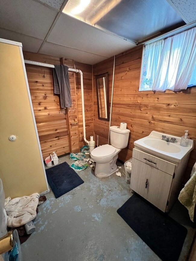 Building Photo - 1909 Garden St