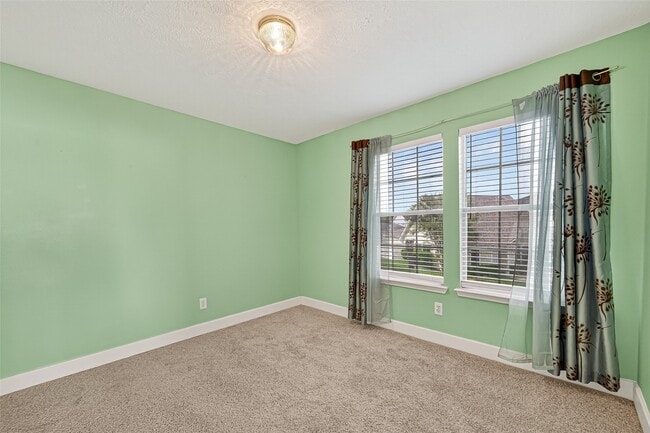 Building Photo - 15859 E Park Ct