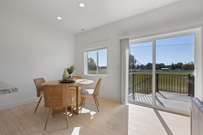 Building Photo - $500 off first month for March move-ins ONLY - BRAND NEW 3 BED 2.5 BATH HOMES IN ST ANTHONY