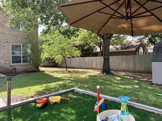 Building Photo - 4301 Lavaca Dr