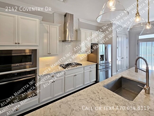 Building Photo - 2142 Coventry Dr