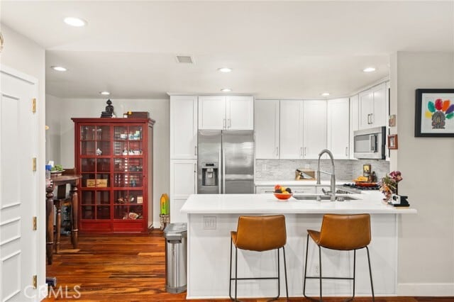 Building Photo - 3860 Amberly Dr