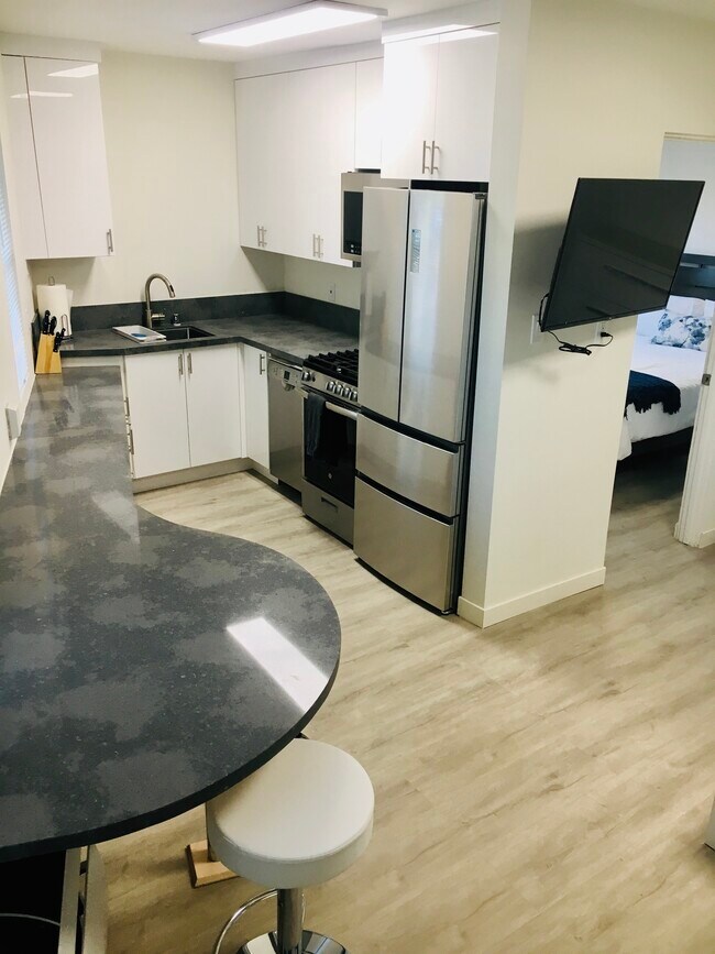 Building Photo - 3944 Mission Blvd