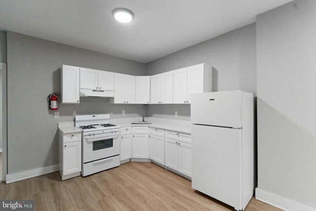 Building Photo - 4335 N Orianna St