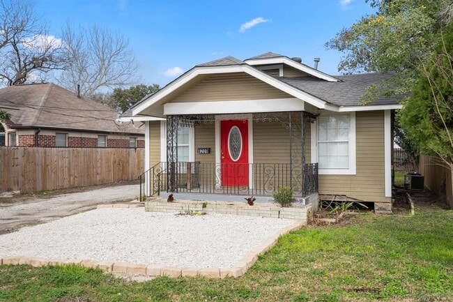 Building Photo - 8209 Bangle St