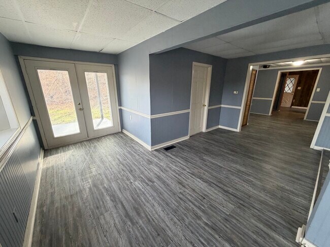 Building Photo - 13450 Hawbuck Rd