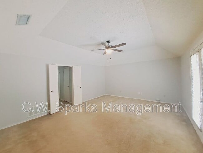Building Photo - 3917 St Christopher Ln