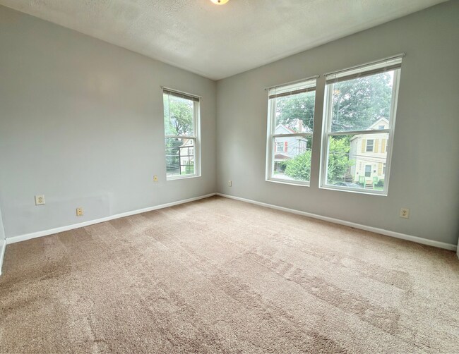 Building Photo - 3254 Berwyn Pl