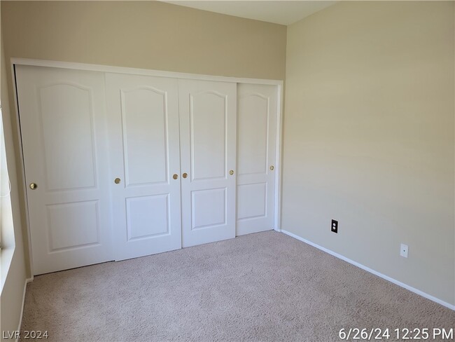Building Photo - 2700 Copper Cove Dr