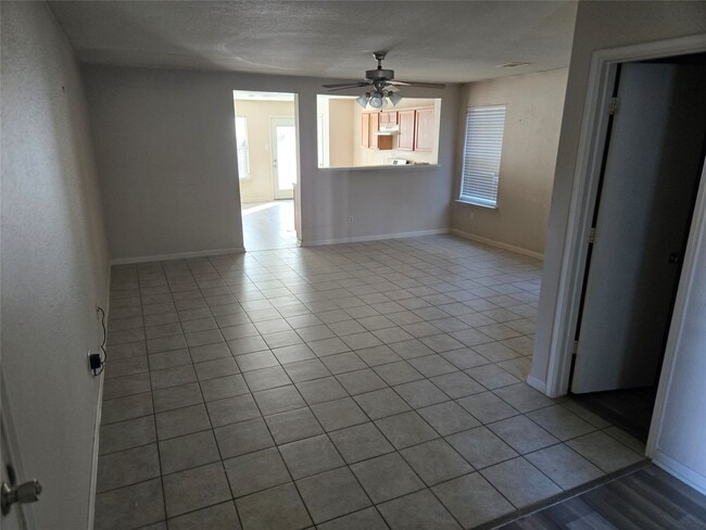 Primary Photo - 21634 Mossey Pines Ct