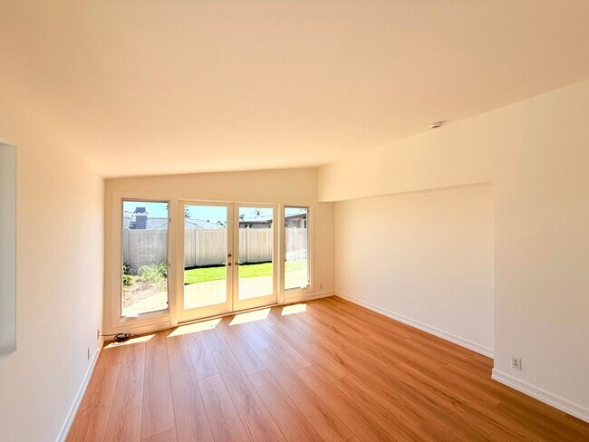 Building Photo - Fantastic Single Story 3 bed - 3 bath with backyard in Malibu - Topanga Beach Area