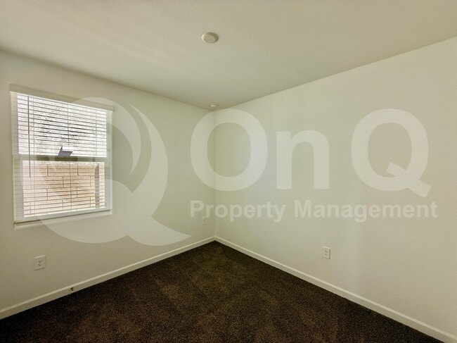 Building Photo - 3372 W Stanton Ave