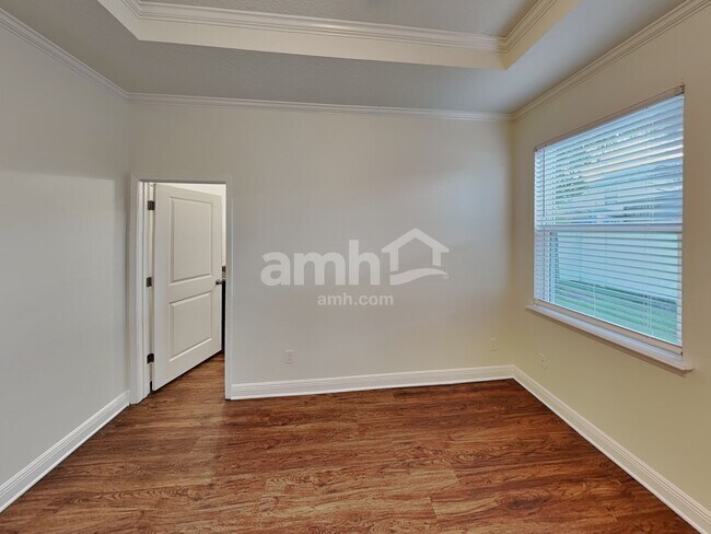 Building Photo - 1324 Celery Ave