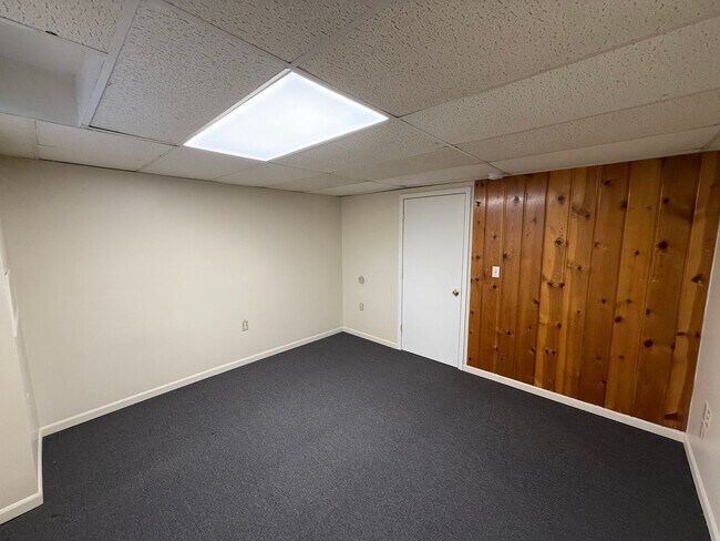 Building Photo - 171 W Patterson Ave