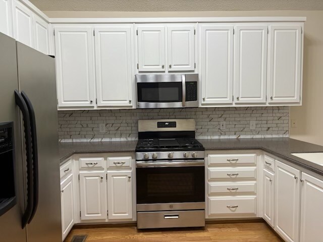 Building Photo - 3007 Clove Tree Ln