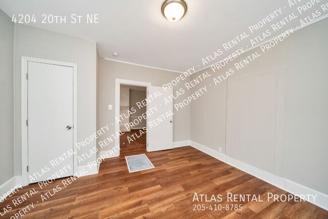Building Photo - 4204 20th St NE