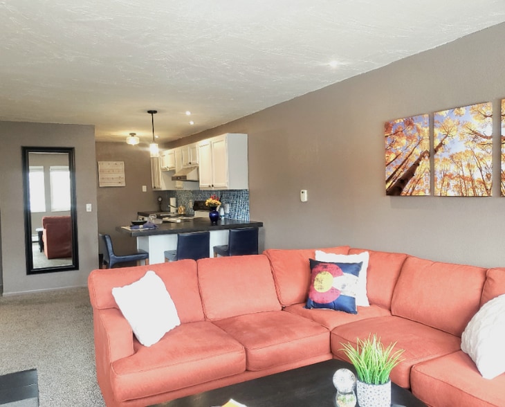 Building Photo - 857 S Van Gordon Ct