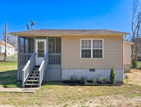 Building Photo - Knoxville 37921 - 3 bedroom 2 bath - conta...